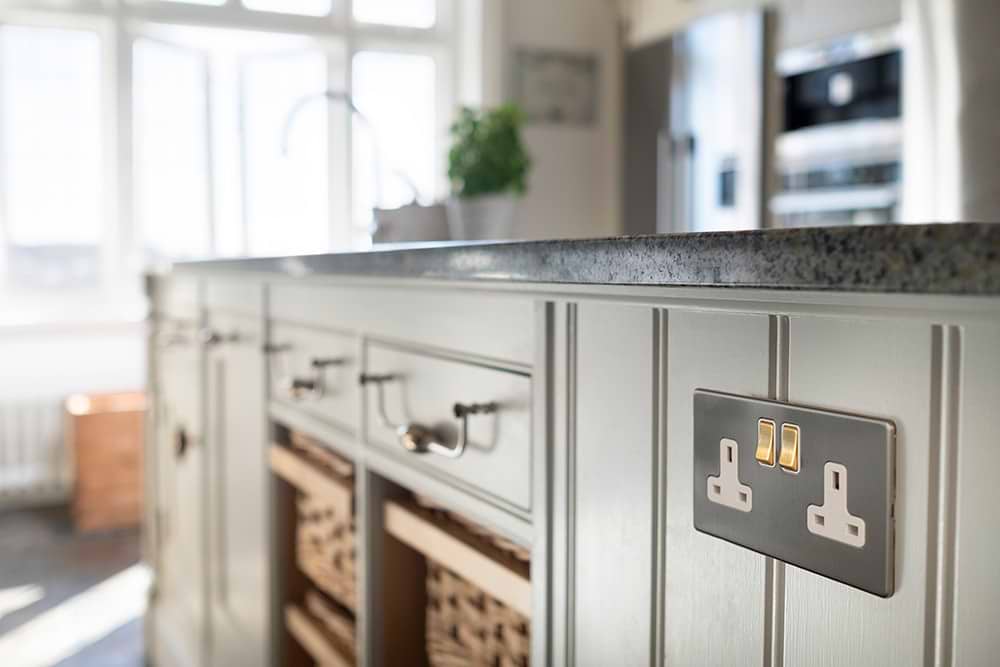 Soho Lighting Brushed Chrome & Brushed Brass 13A 2 Gang Switched Socket, DP White Inserts Screwless