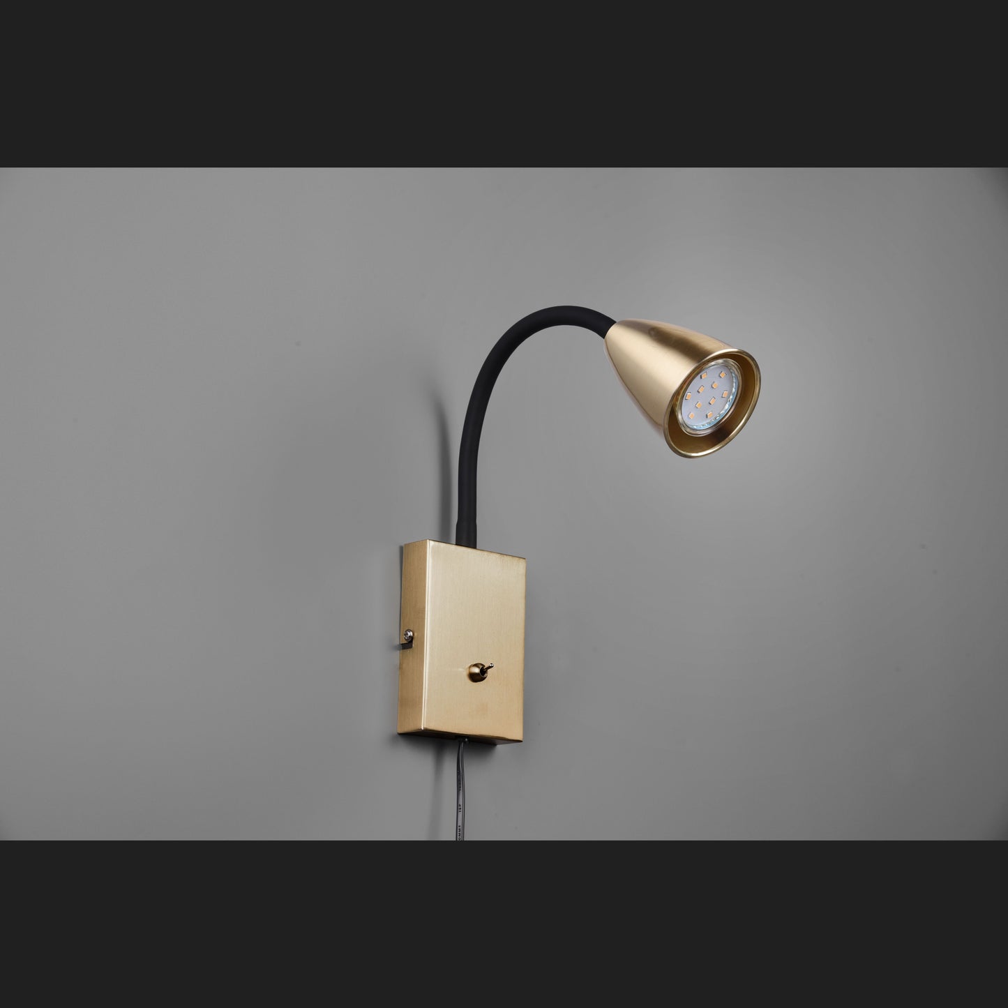 Wanda - Wall lamp - Brass Matt - Trio