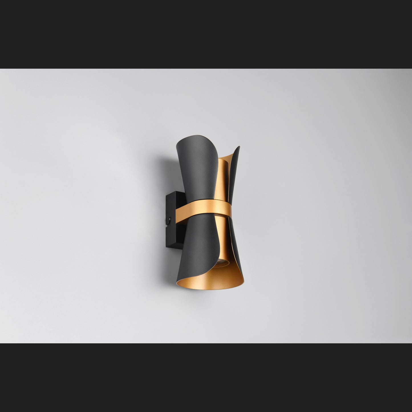 Coat - Wall Lamp - Black Gold - Trio - 218600280