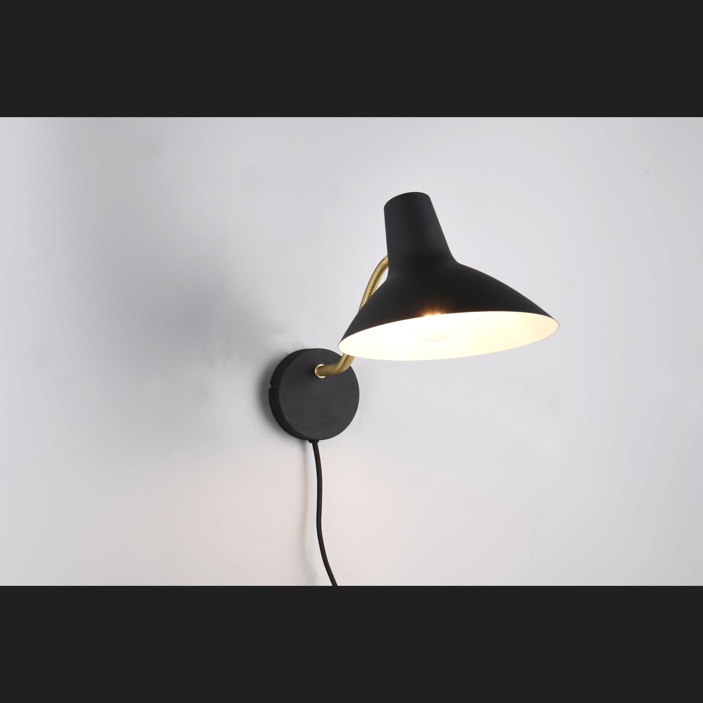 Traveller - Wall Lamp - Black Gold - Trio - 263470180