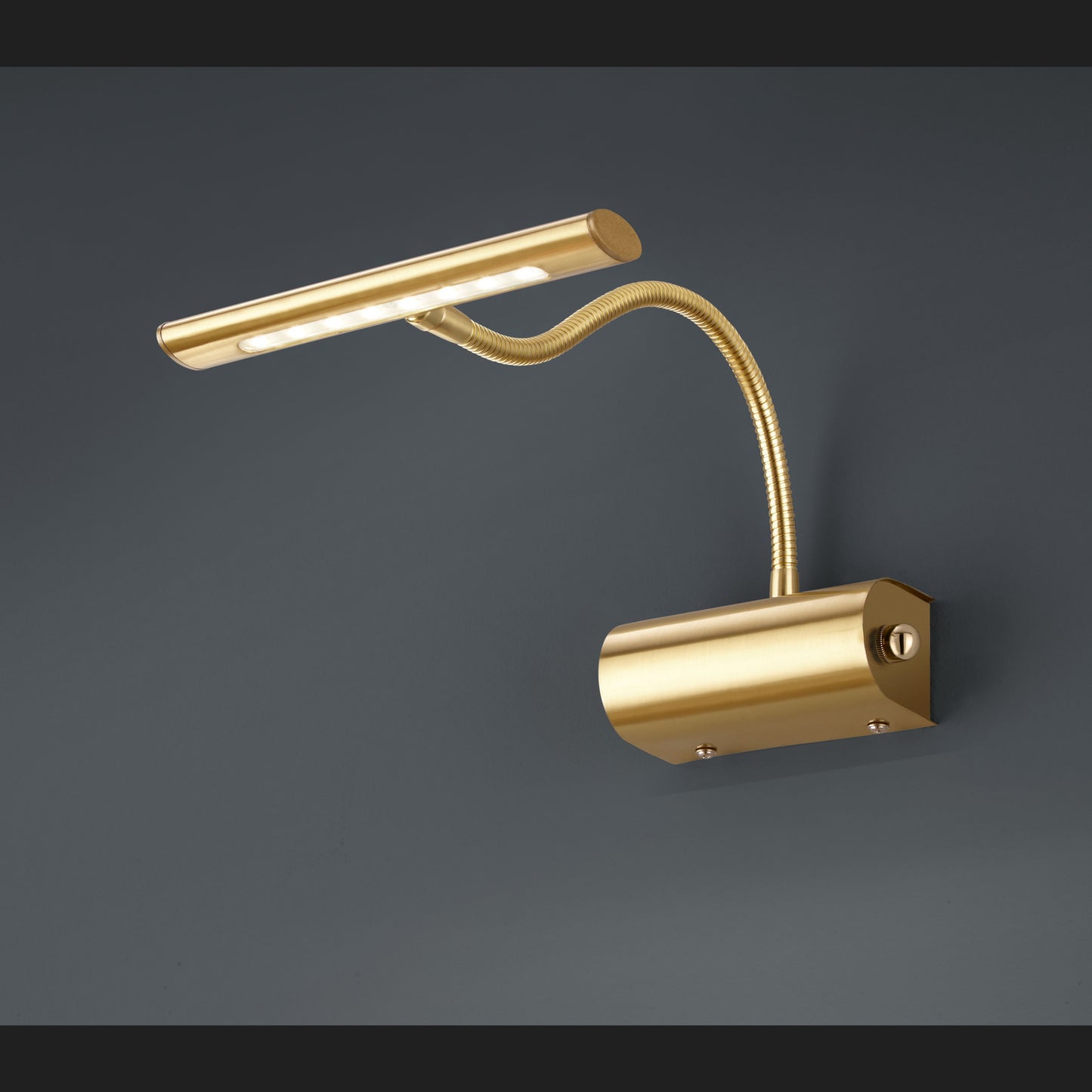Curtis - Wall lamp - Brass Matt - Trio