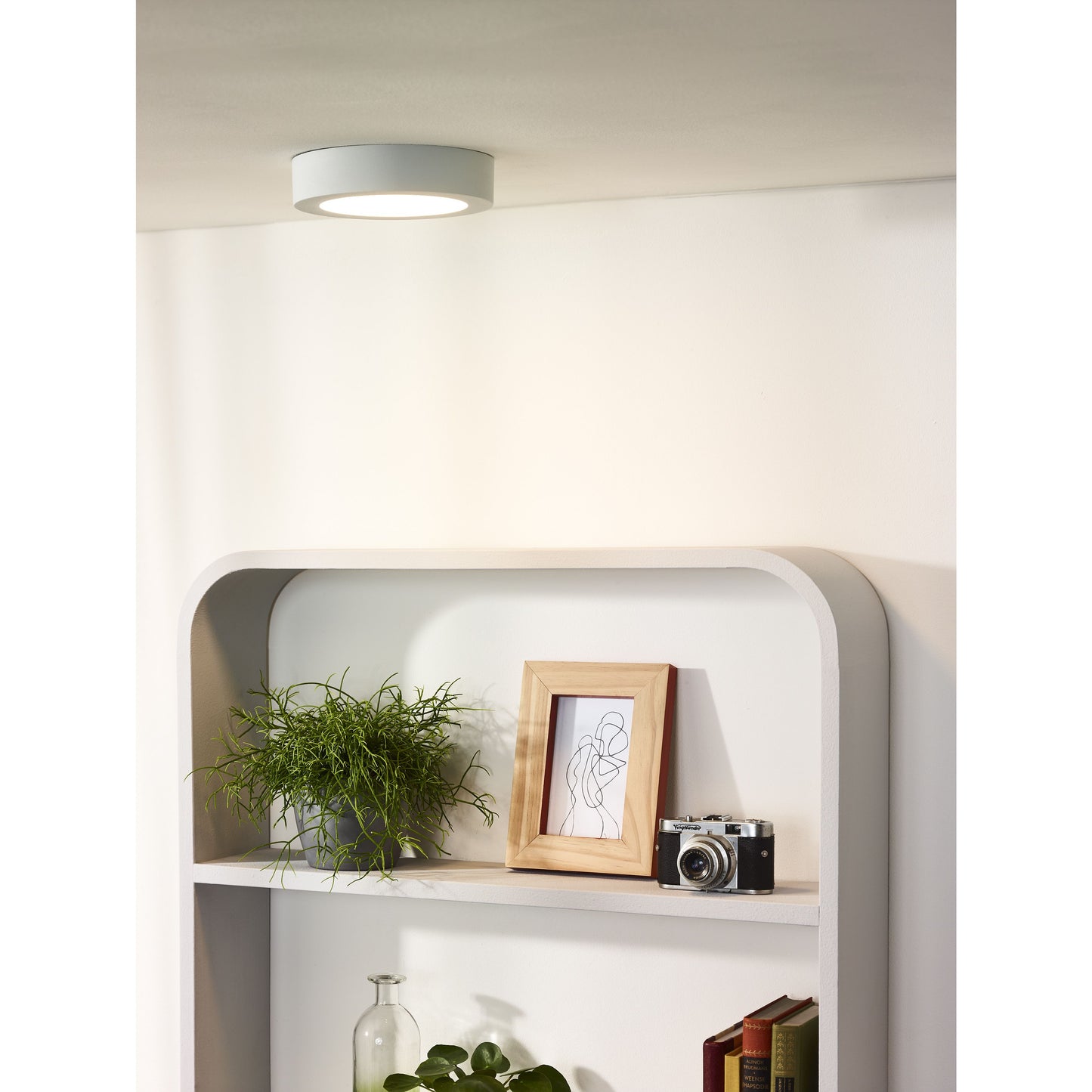 Lucide BRICE-LED - Flush ceiling light Bathroom - Ø 18 cm - LED Dim. - 1x12W 3000K - IP44 - White
