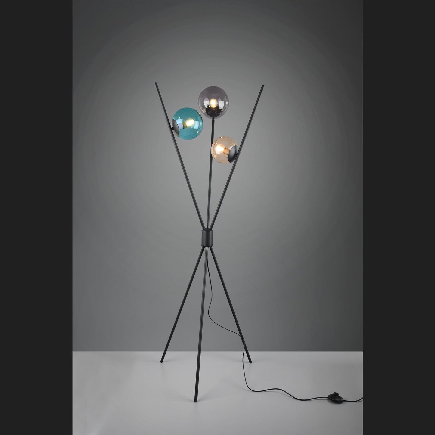 Lance - Floor lamp - Smoke - Trio