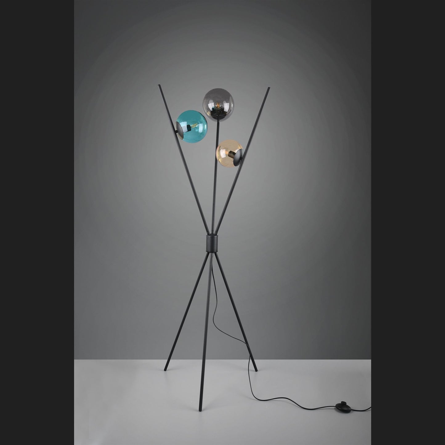 Lance - Floor lamp - Smoke - Trio
