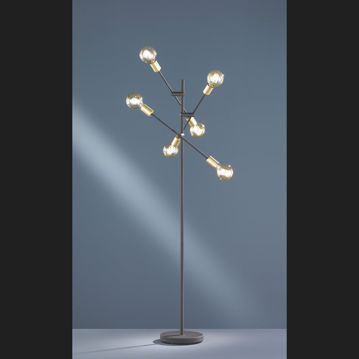 Cross - Floor lamp - Black Matt - Trio