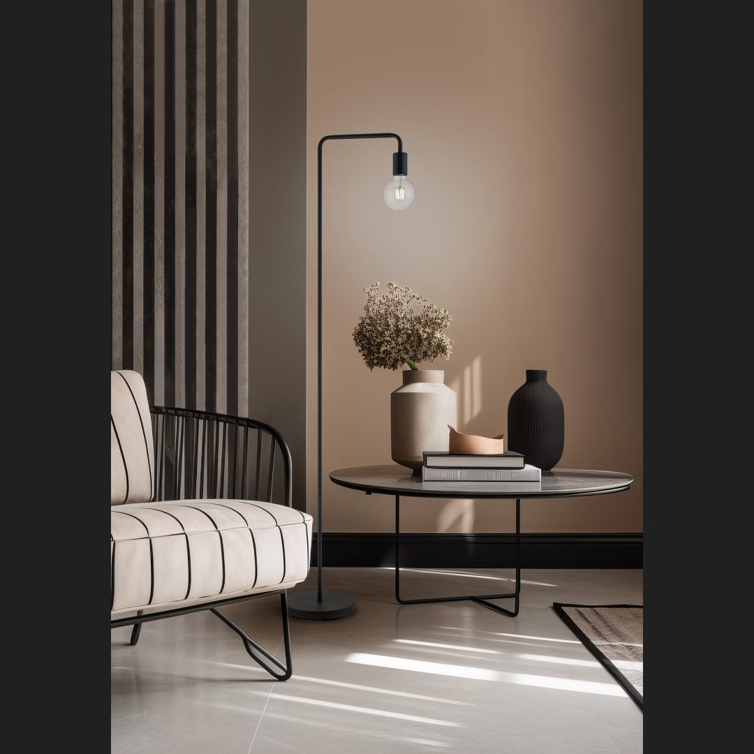 Diallo - Floor lamp - Black Matt - Trio