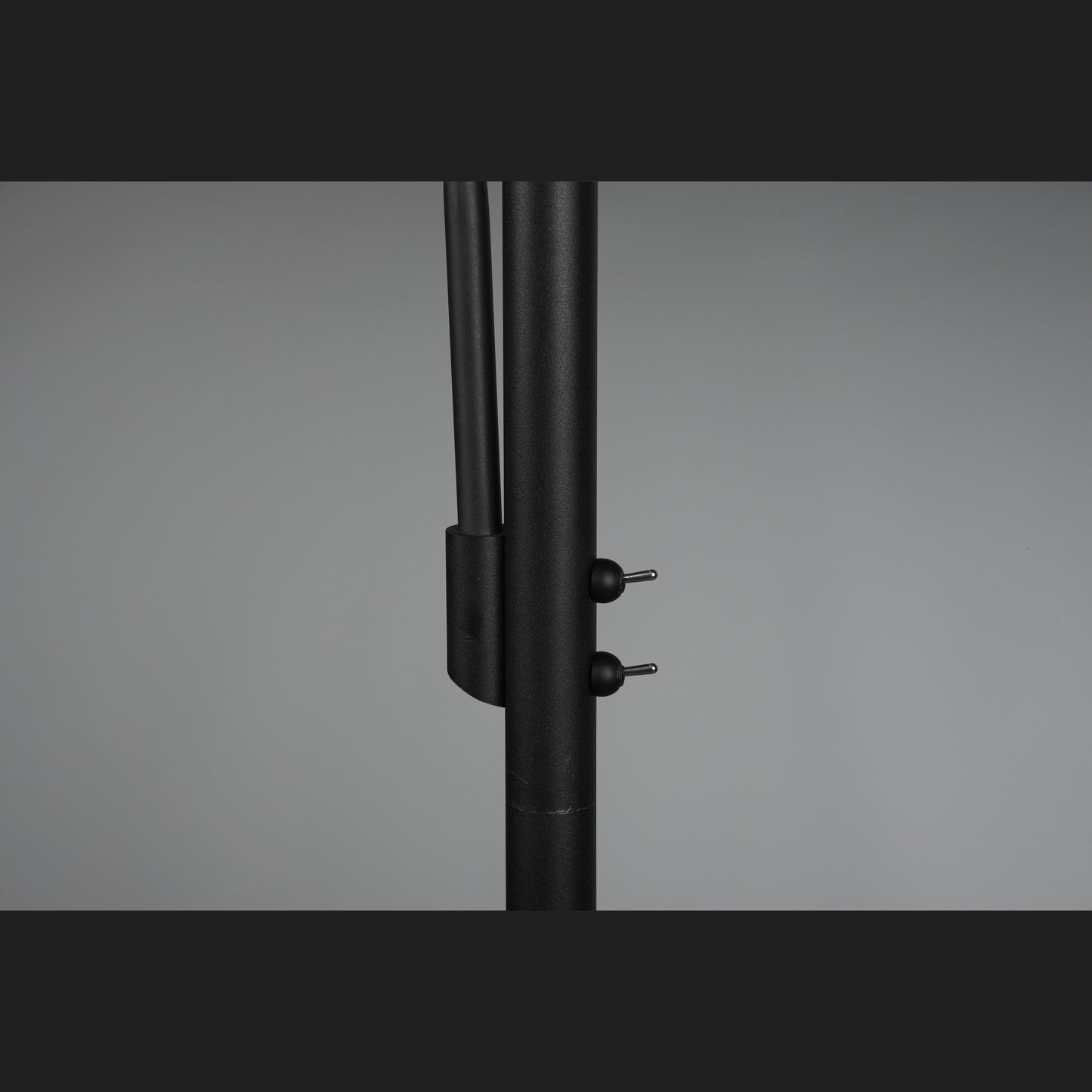 Burton - Floor lamp - White - Trio