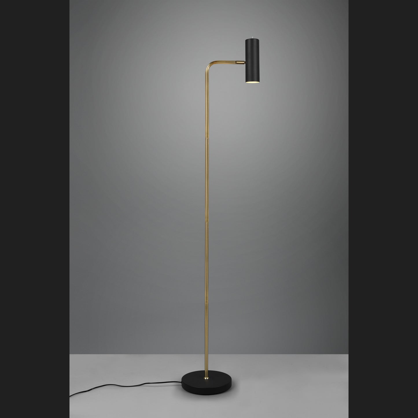 Marley - Floor lamp - Brass Matt - Trio