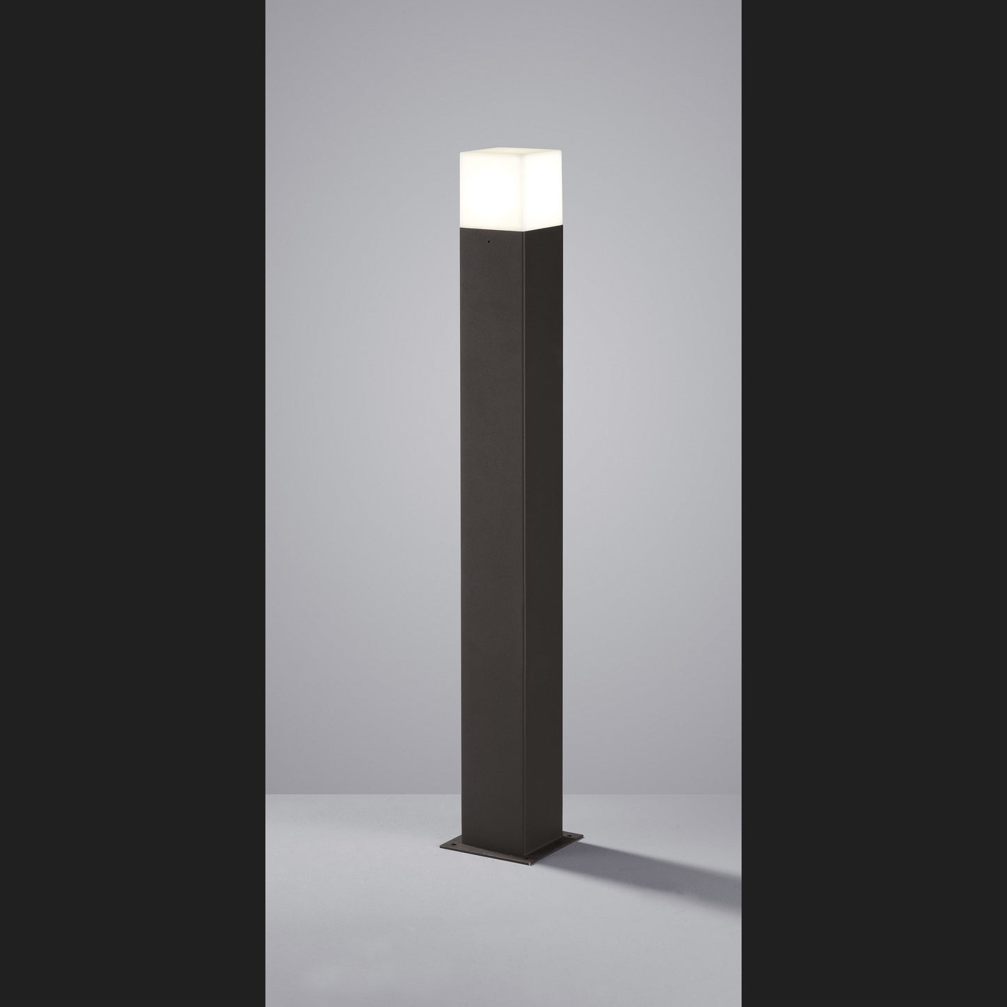HUDSON Pole (B) - Anthracite