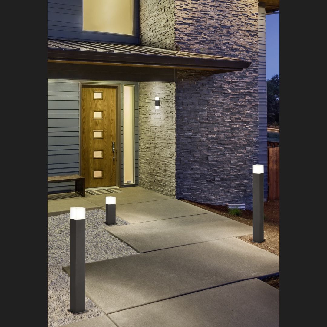 HUDSON Pole (B) - Anthracite