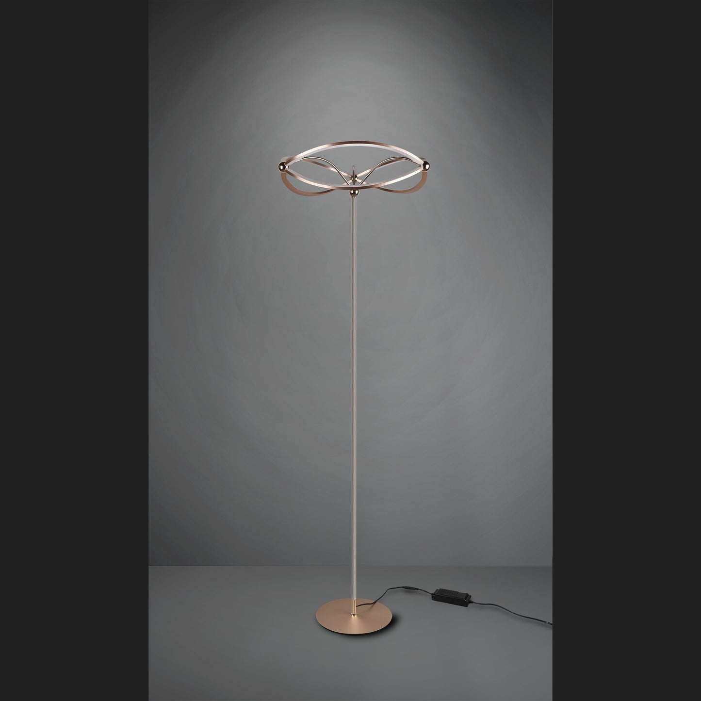 Charivari - Floor lamp - Brass Matt - Trio