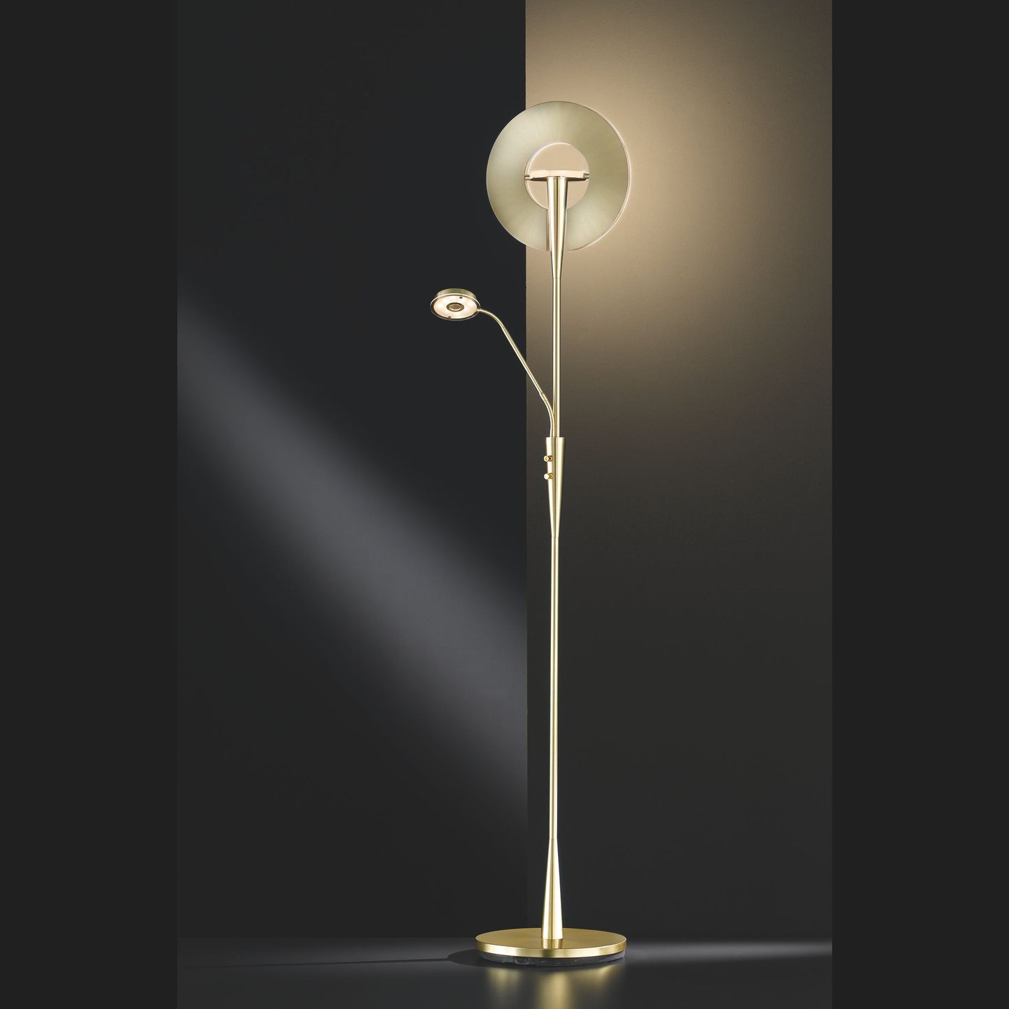 Quebec - Floor lamp - Brass Matt - Trio