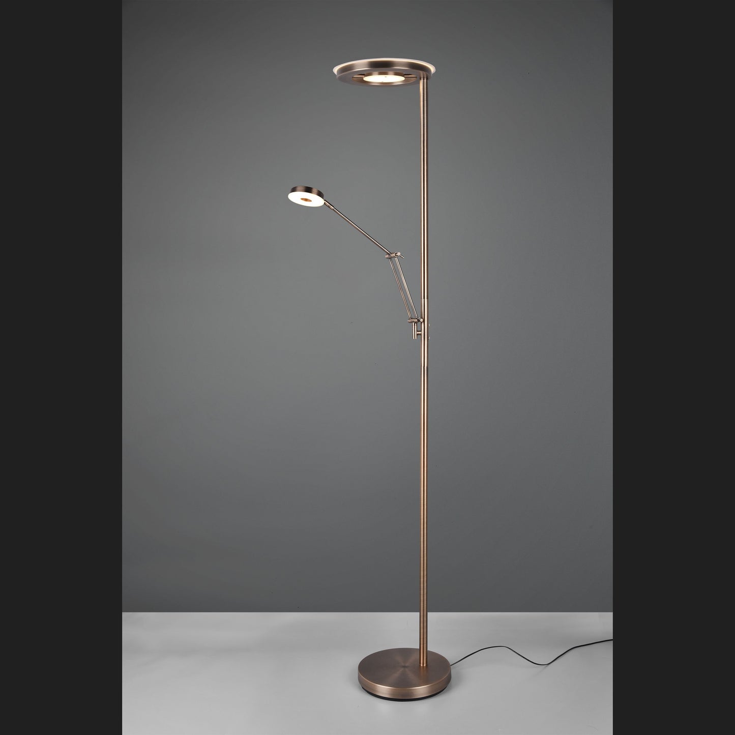 Barrie - Floor lamp - Old Brass - Trio
