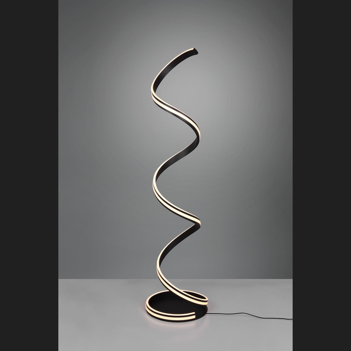 Nuria - Floor lamp - Black Matt - Trio