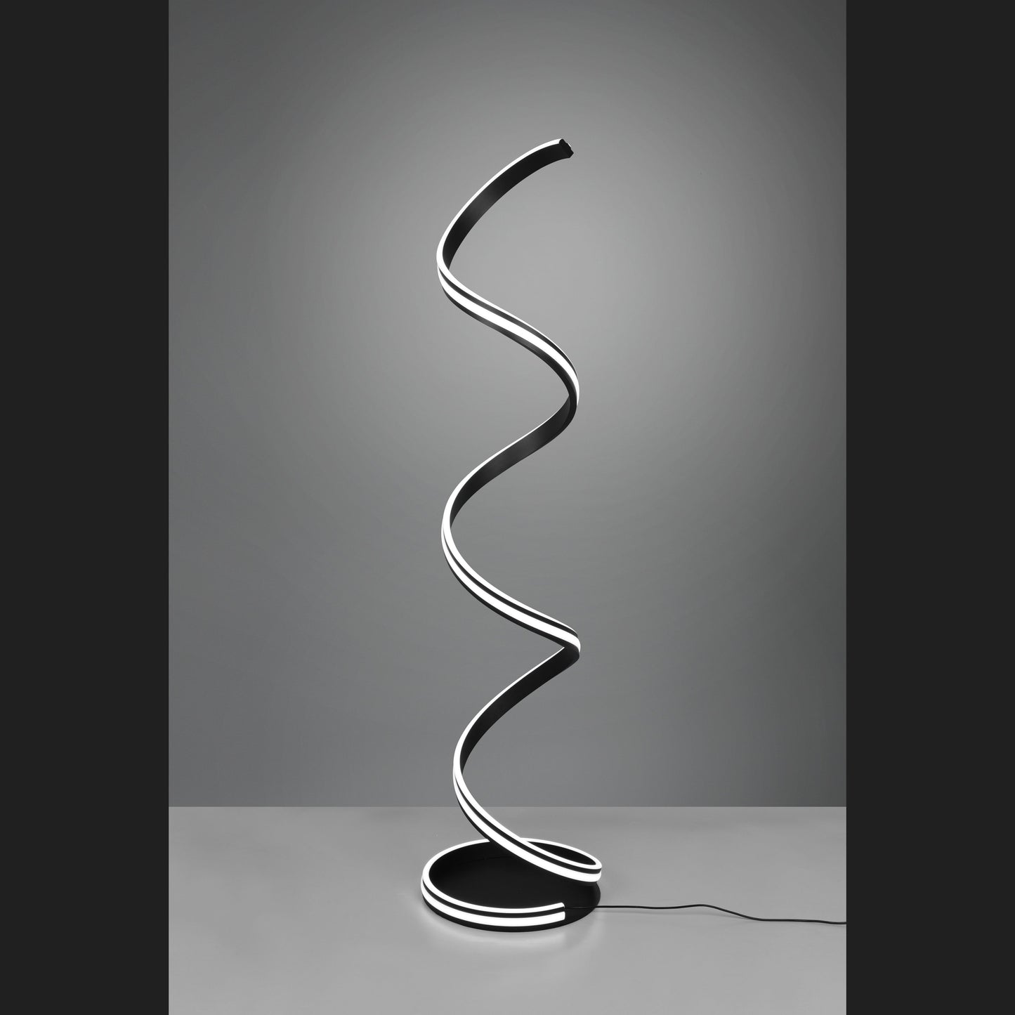 Nuria - Floor lamp - Black Matt - Trio