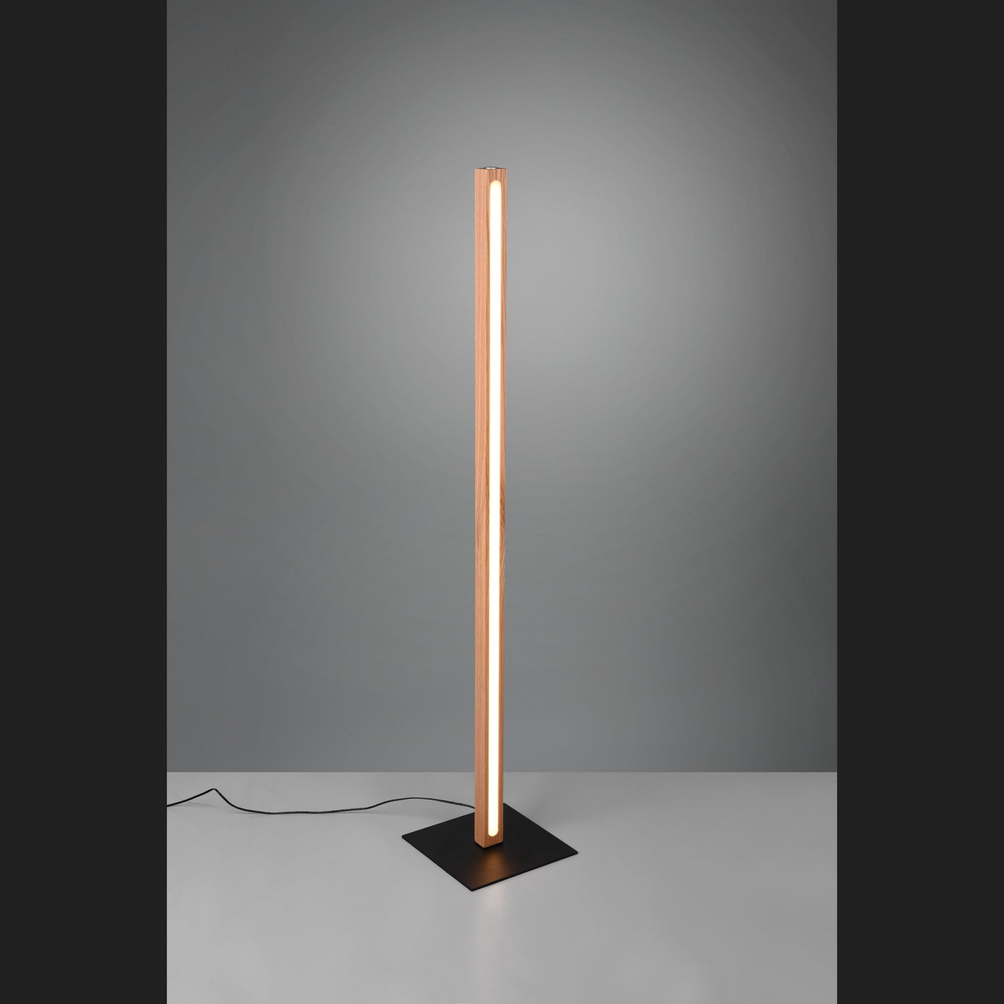 Bellari - Floor lamp - Natural Finish - Trio