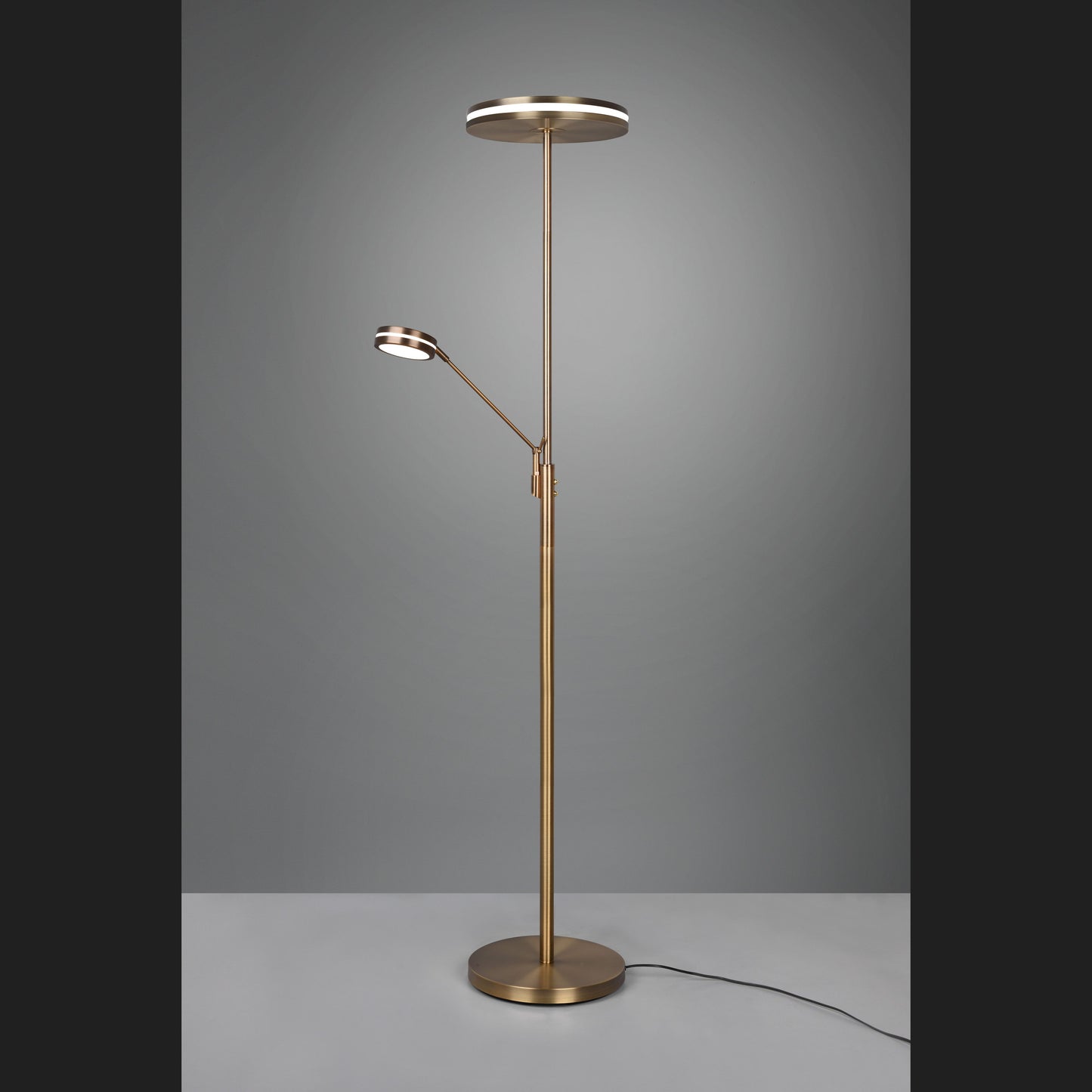 Franklin - Floor lamp - Old Brass - Trio