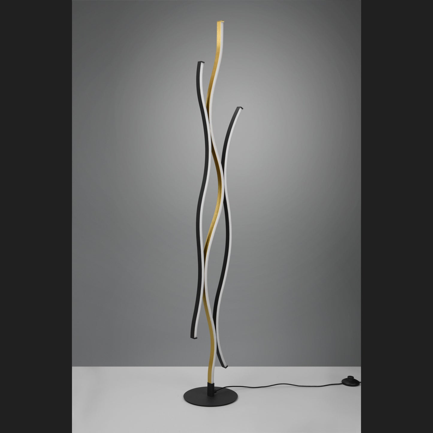 Blaze - Floor lamp - Brass Matt - Trio