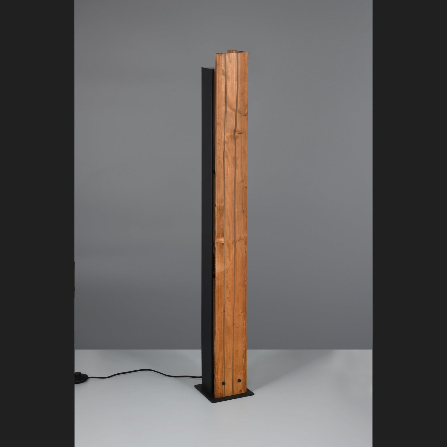 Karuni - Floor Lamp - Natural Finish - Trio - 463300330