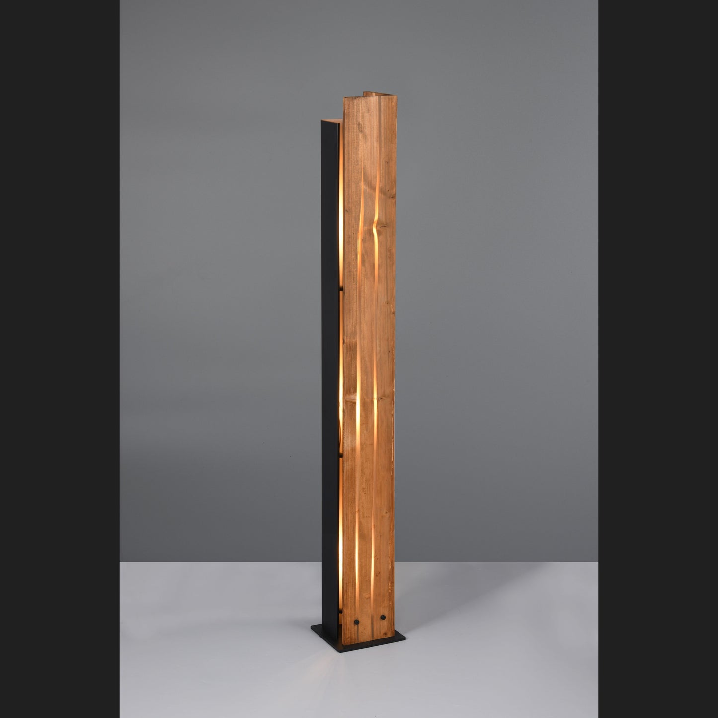 Karuni - Floor Lamp - Natural Finish - Trio - 463300330