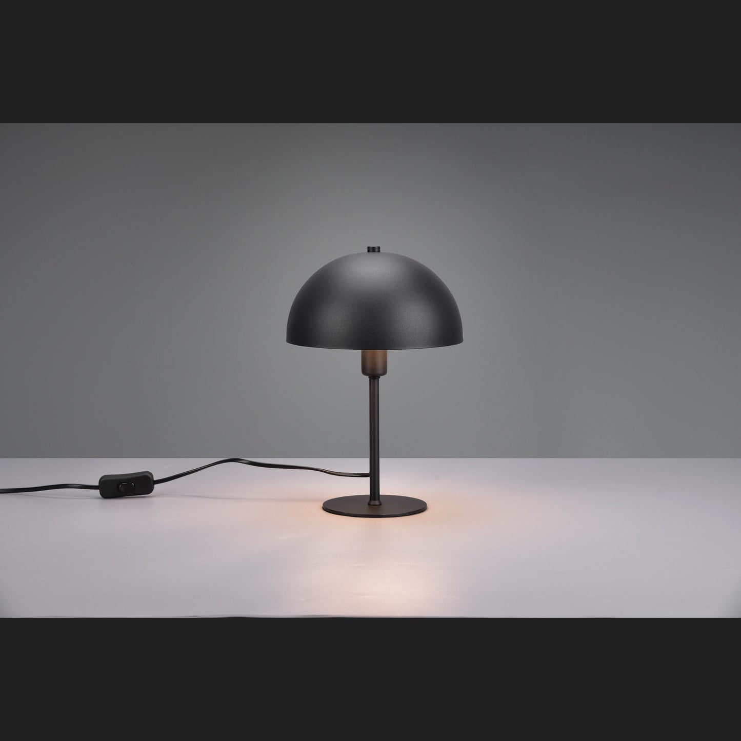Nola - Table lamp - Black - Gold - Trio