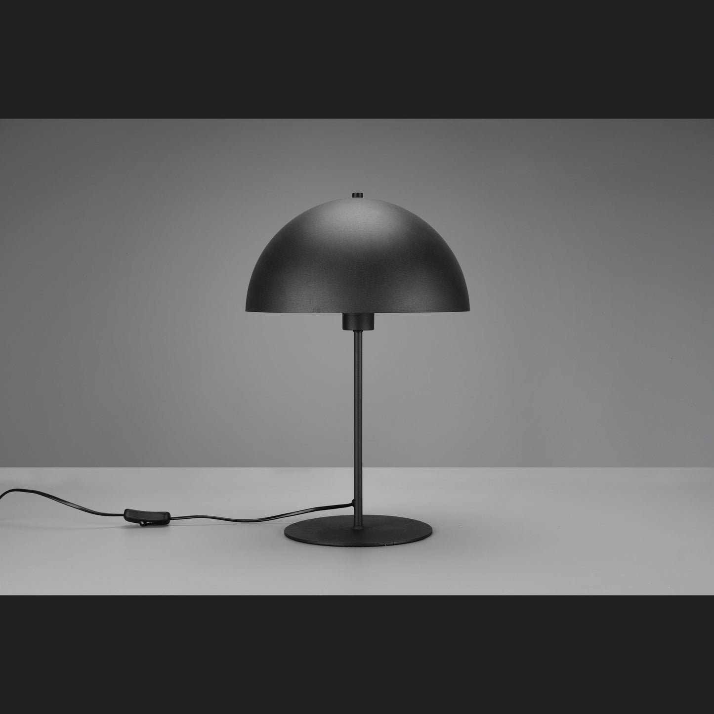 Nola - Table lamp - Black - Gold - Trio