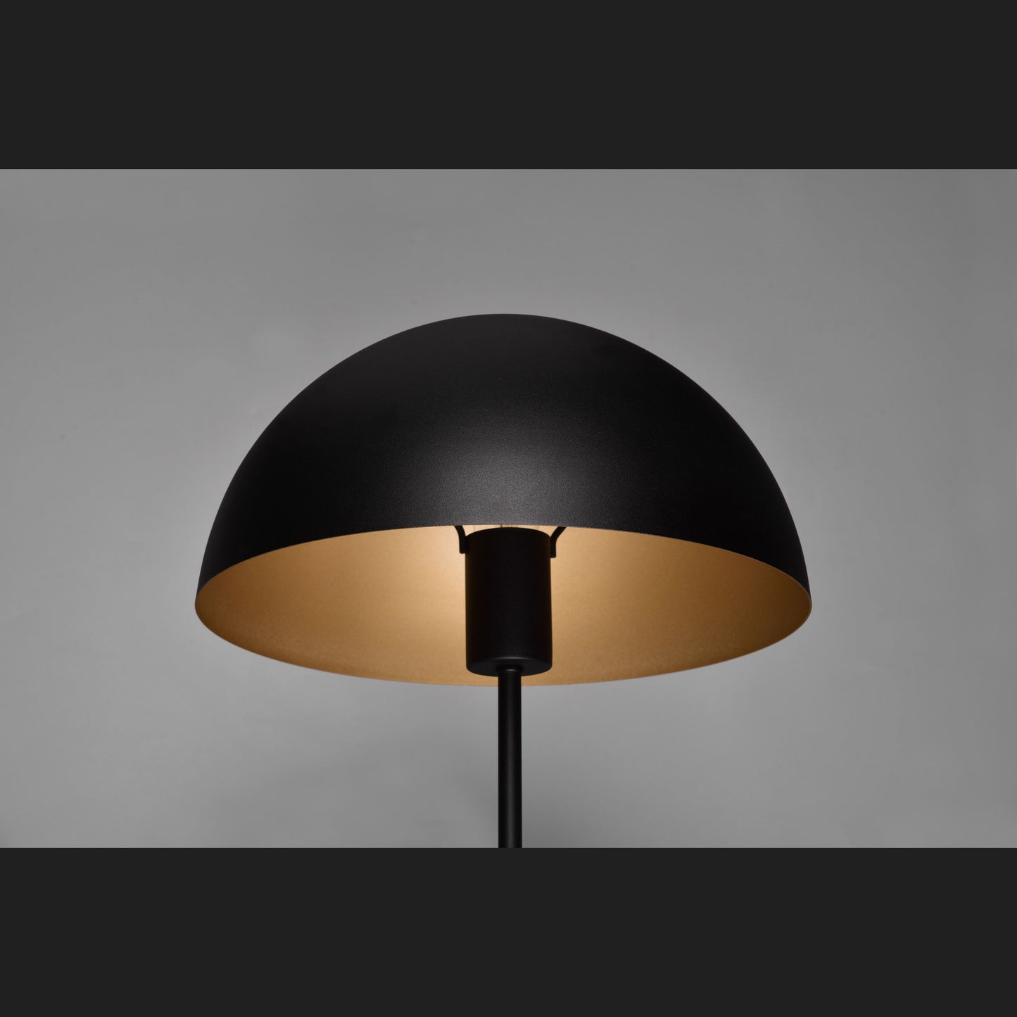 Nola - Table lamp - Black - Gold - Trio