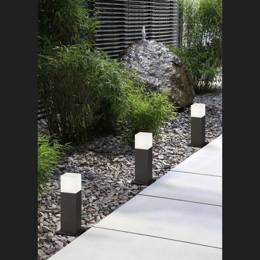 HUDSON Pole (A) - Anthracite