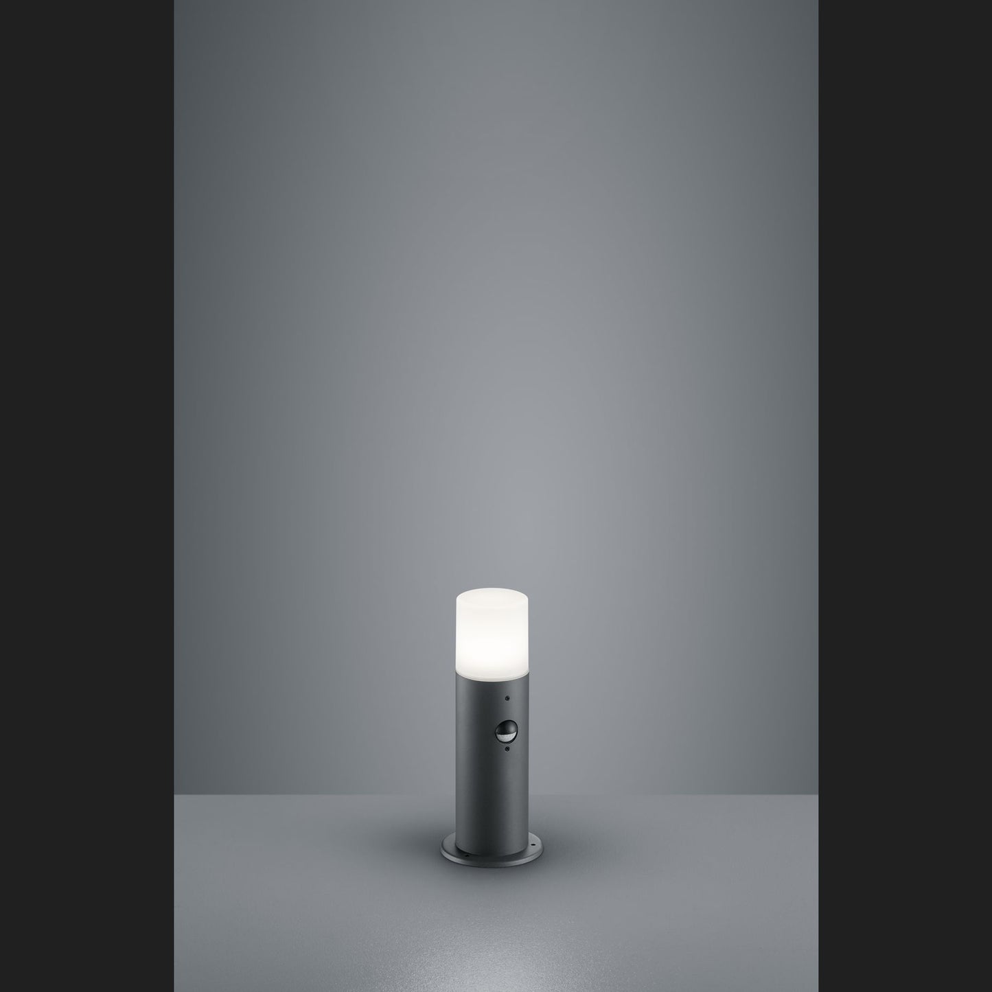 HOOSIC Pole (B) - Anthracite