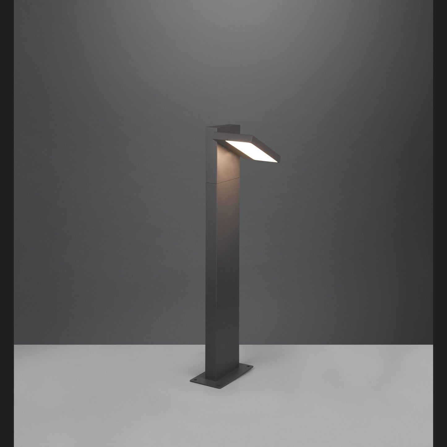 HORTON Pole (B) - Anthracite