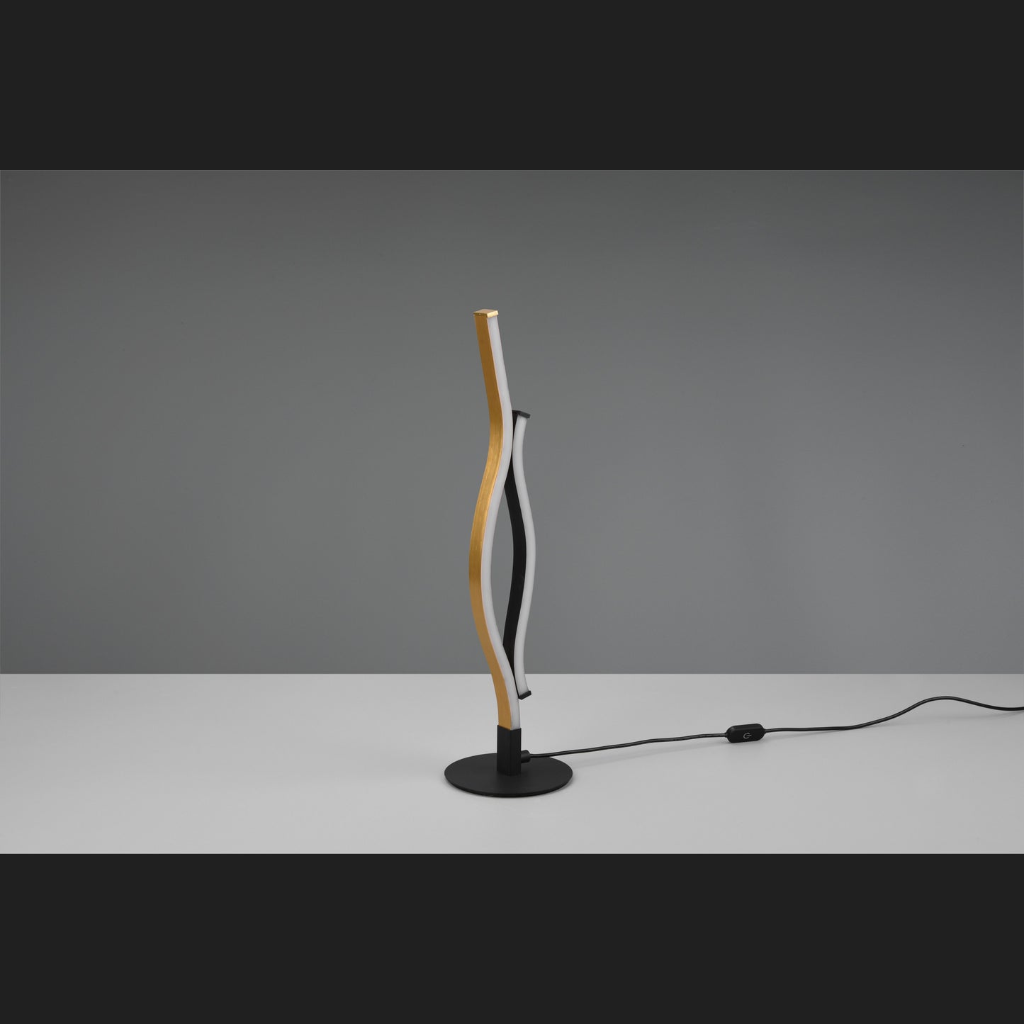 Blaze - Table lamp - Brass Matt - Trio