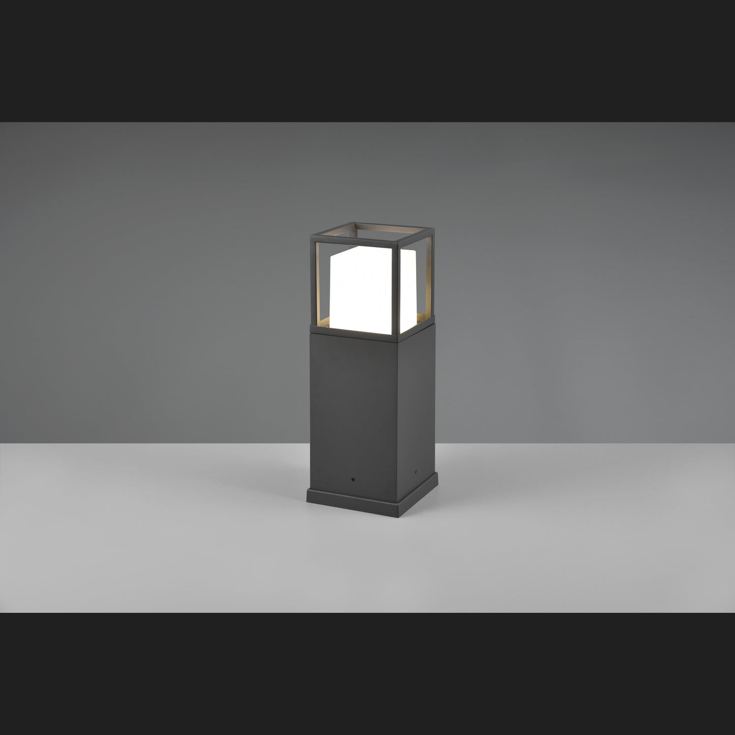 WITHAM Pole (A) - Anthracite
