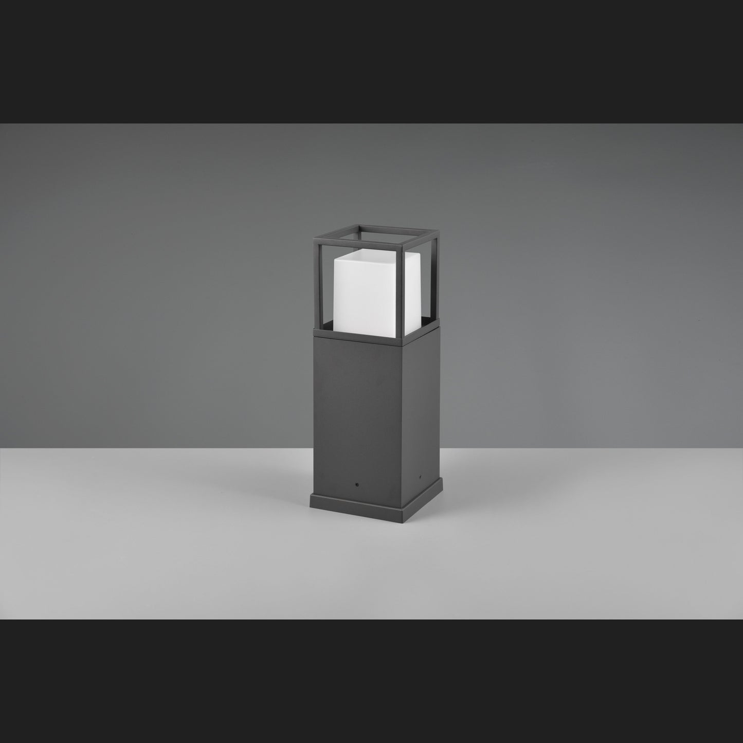 WITHAM Pole (A) - Anthracite
