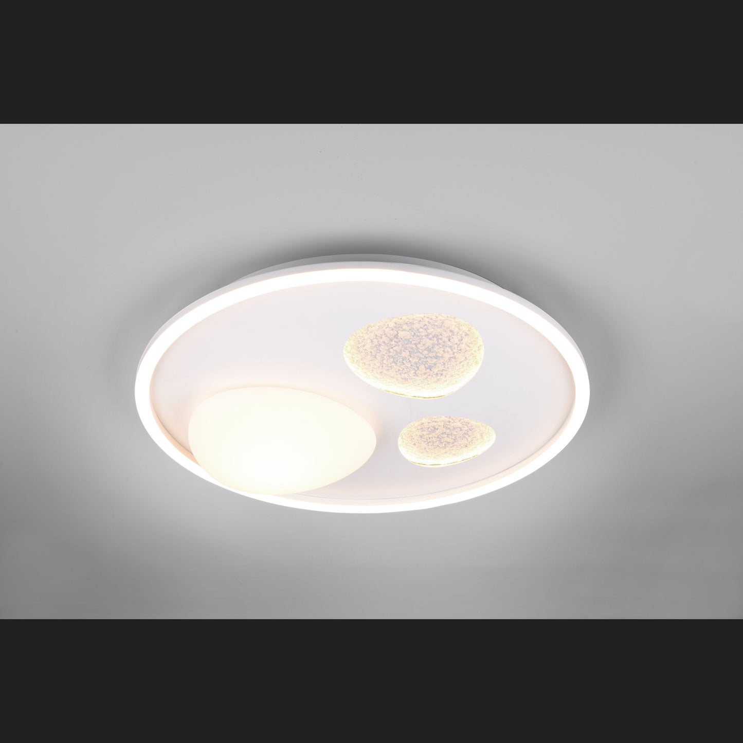 Pebble - Ceiling Lamp - White Matt - Trio - 643110131