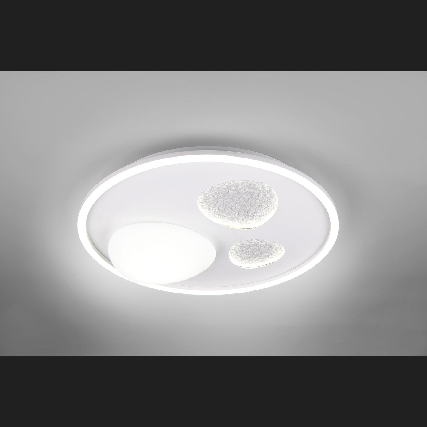 Pebble - Ceiling Lamp - White Matt - Trio - 643110131