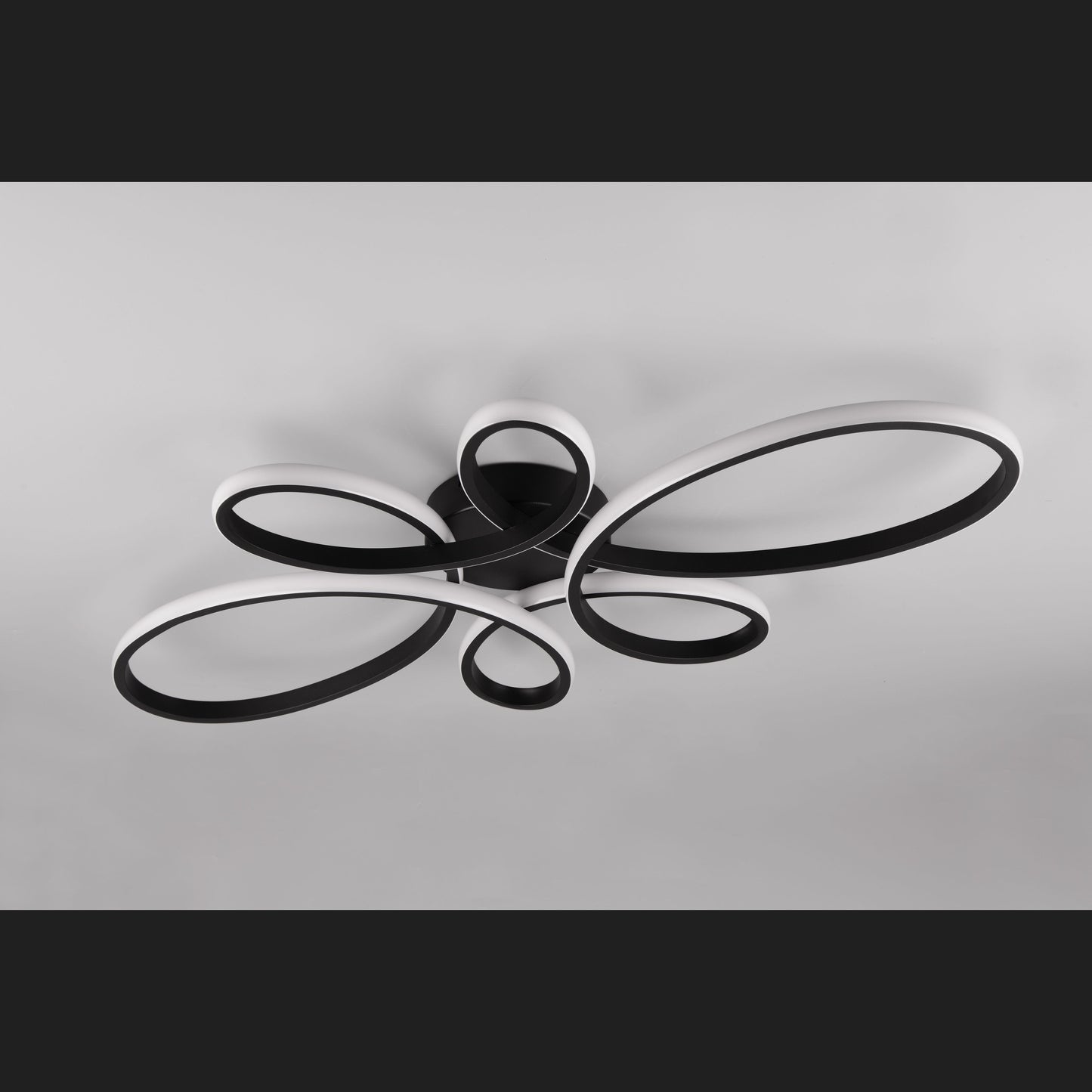 Fly - Ceiling lamp - Black Matt - Trio