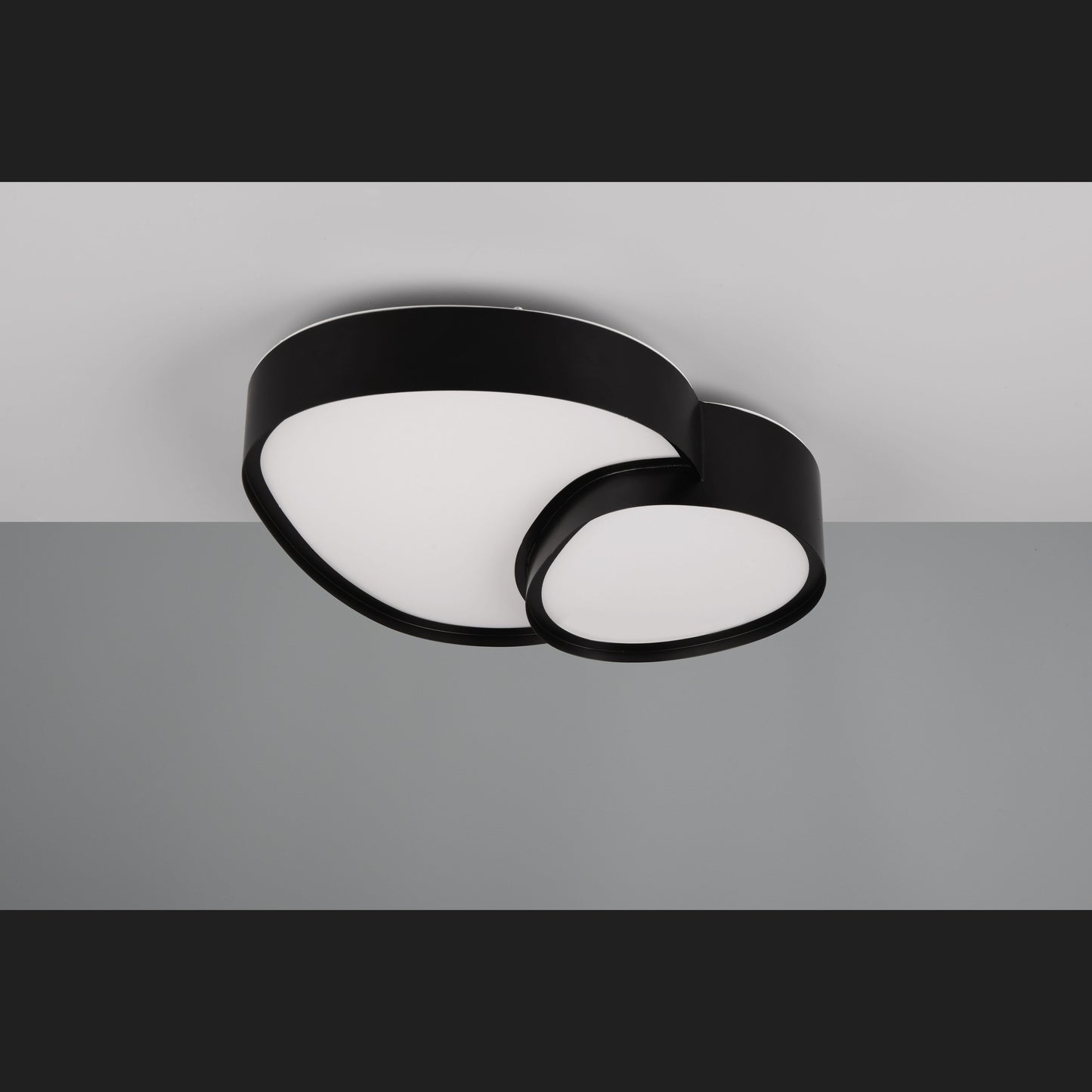 Rise - Ceiling lamp - Black Matt - Trio