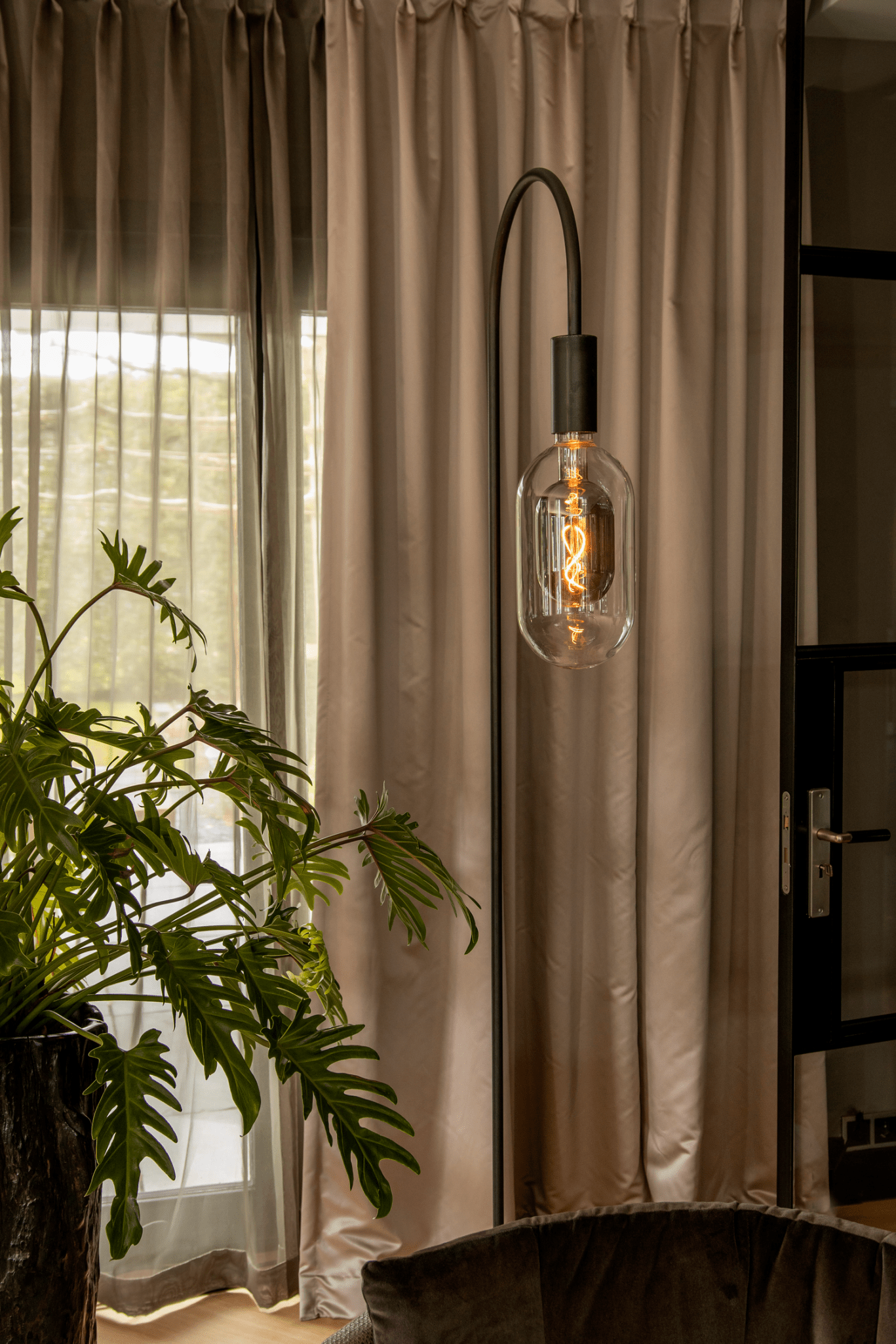 Calex Sundsvall - E27 - Filament - Titanium -WarmWhite- 3W - Dimmable