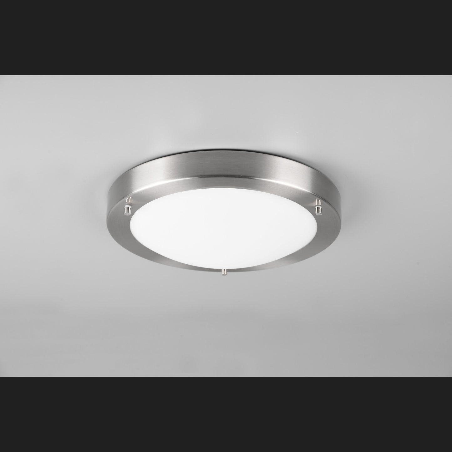 Condus - Ceiling lamp - White - Trio
