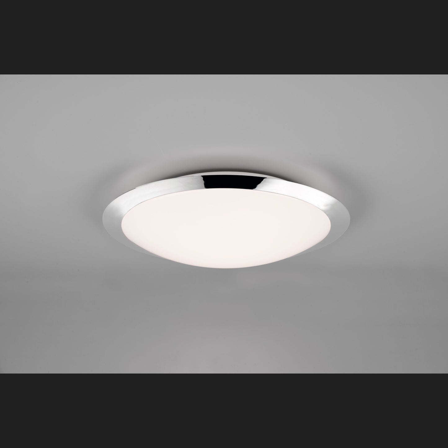 Umberto - Ceiling lamp - White - Trio