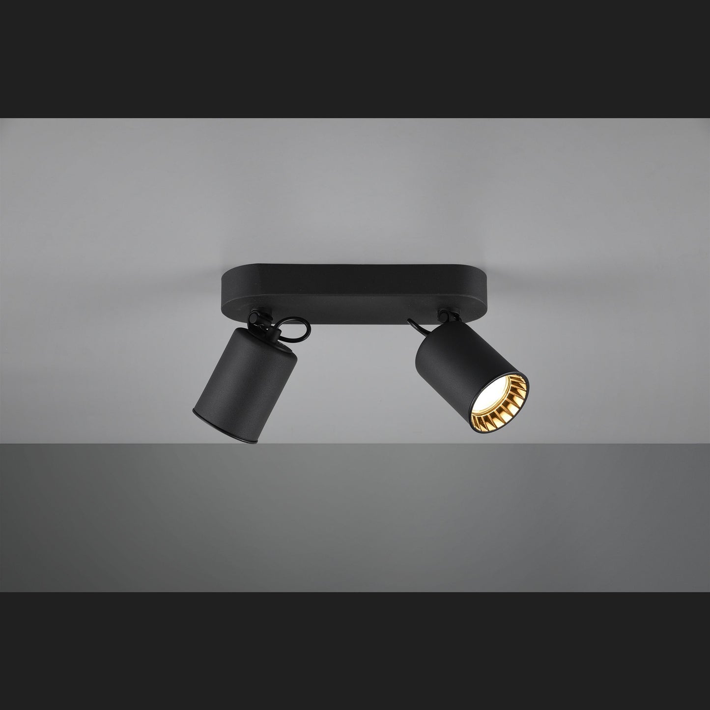 Pago - Spot - Black - Trio