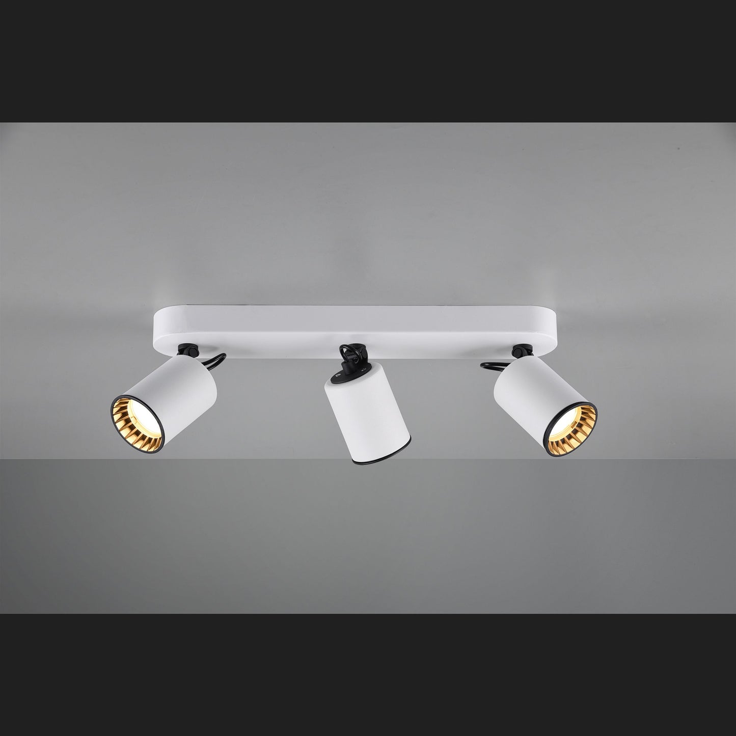 Pago - Spot - Black - Trio