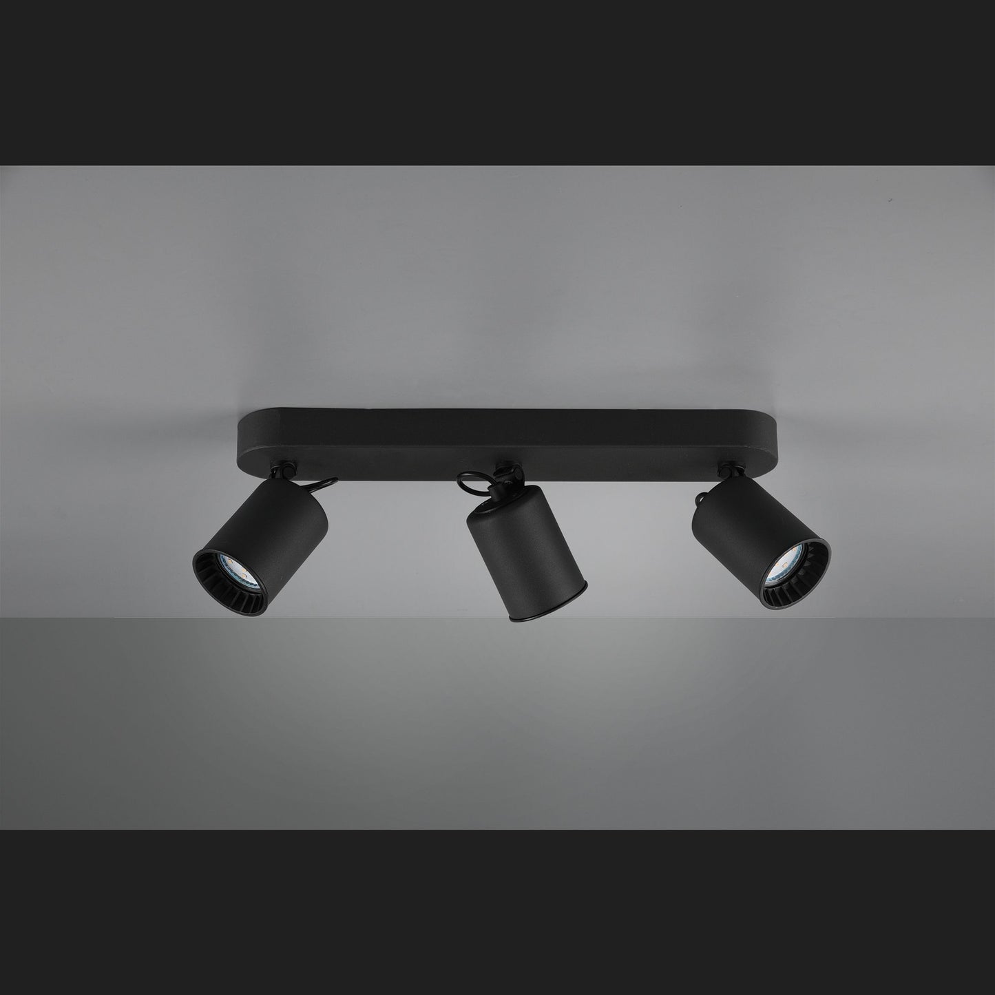 Pago - Spot - Black - Trio