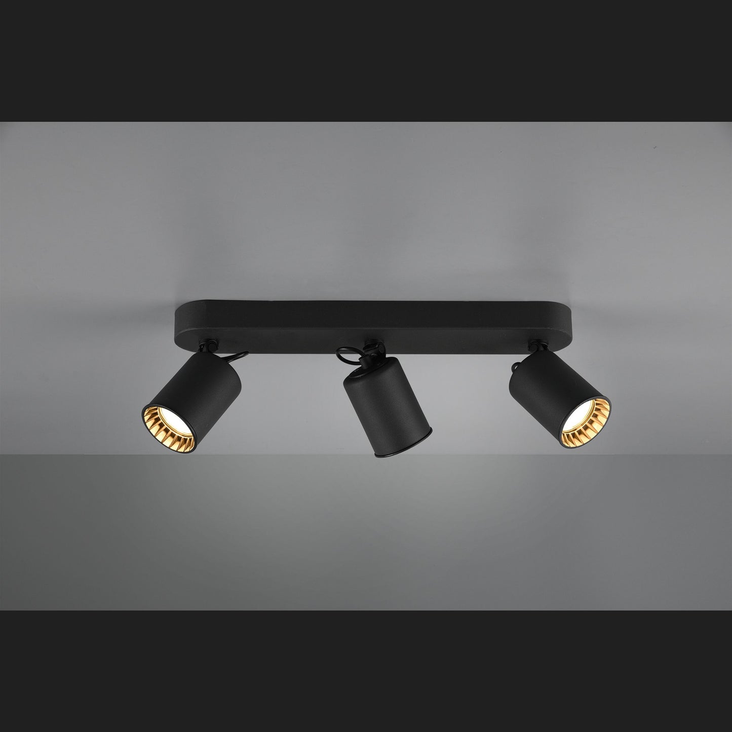 Pago - Spot - Black - Trio