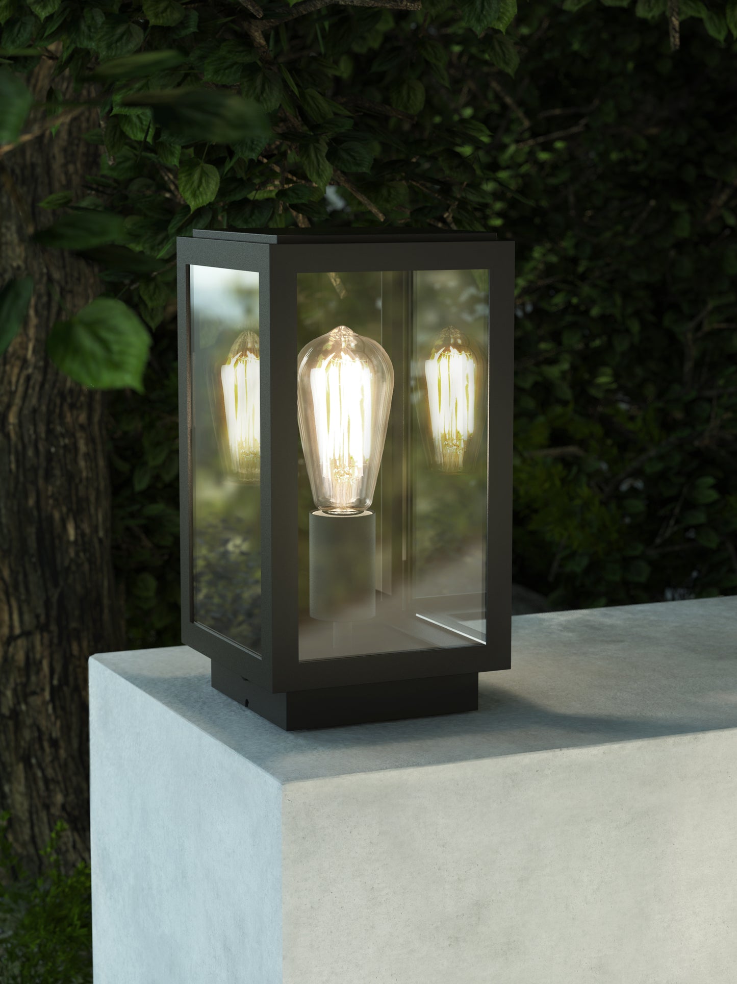 Homefield Pedestal