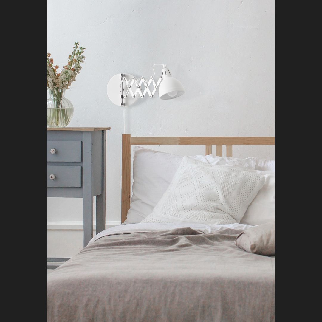 Scissor - Wall lamp - White Matt - Reality