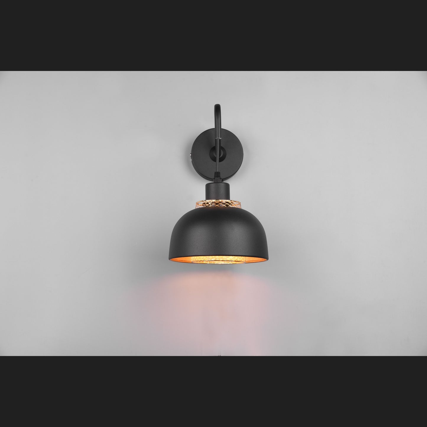 Punch - Wall lamp - Black Matt - Reality