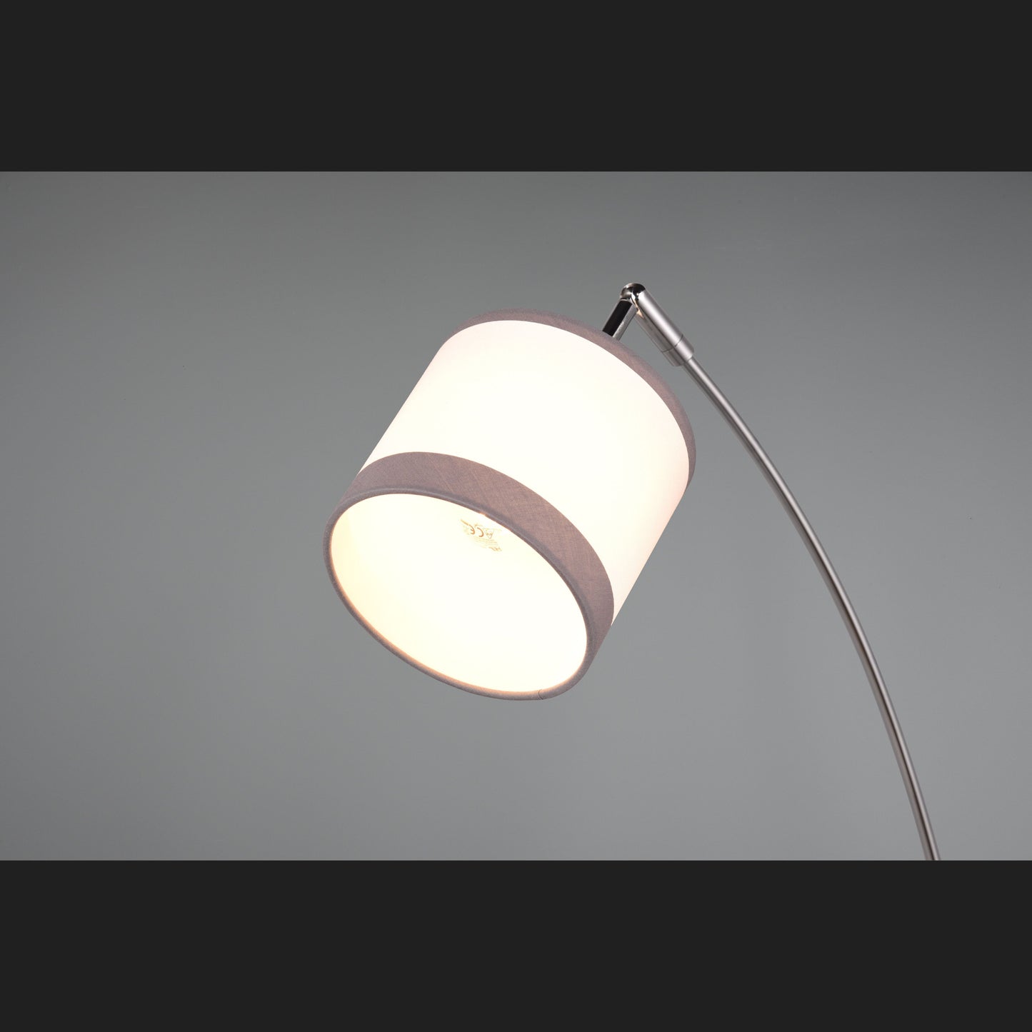 Davos - Floor lamp - White - Reality