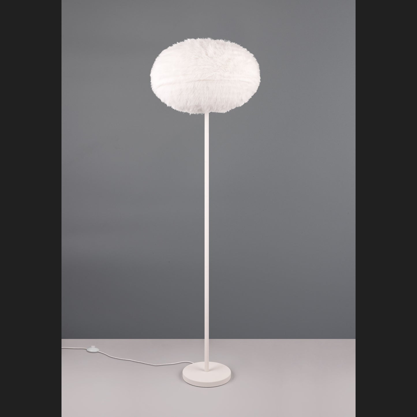 Furry - Floor lamp - Sand - Reality