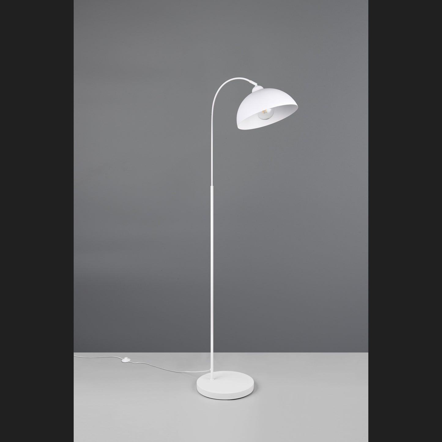 Sierra - Floor Lamp - White Matt - Reality - R41871031